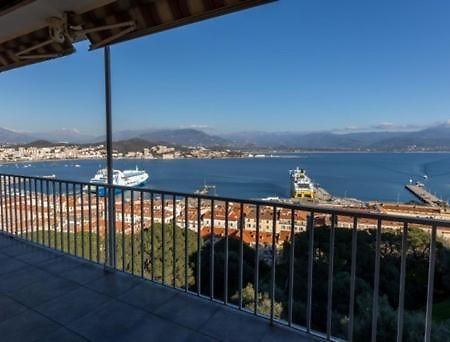 Appartement Avec Vue Mer Exceptionnelle Ajaccio  Bagian luar foto