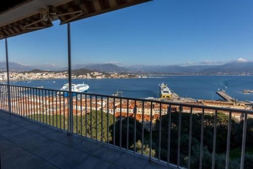 Appartement Avec Vue Mer Exceptionnelle Ajaccio  Bagian luar foto